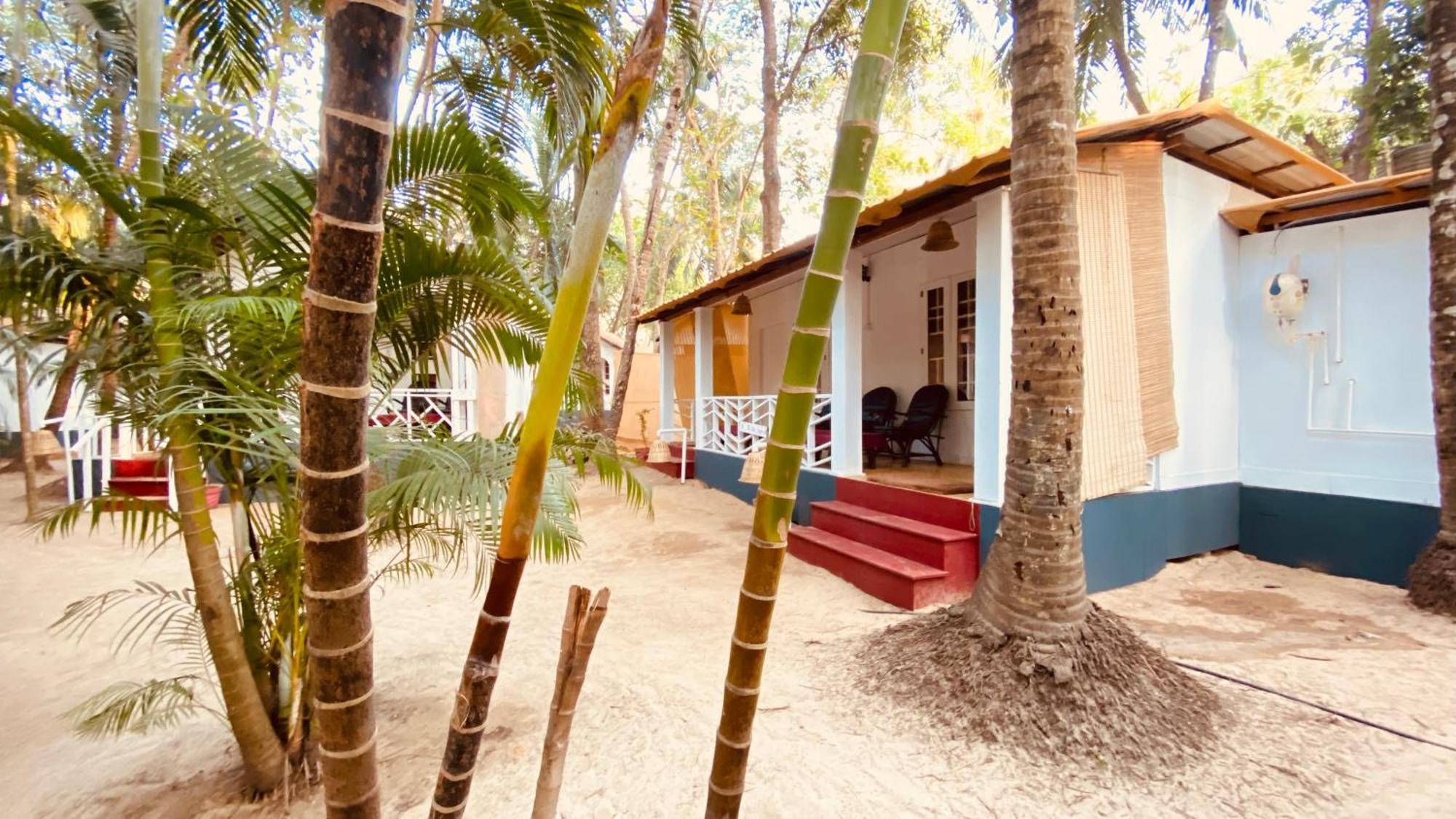 Resort Feather Touch And Palolem